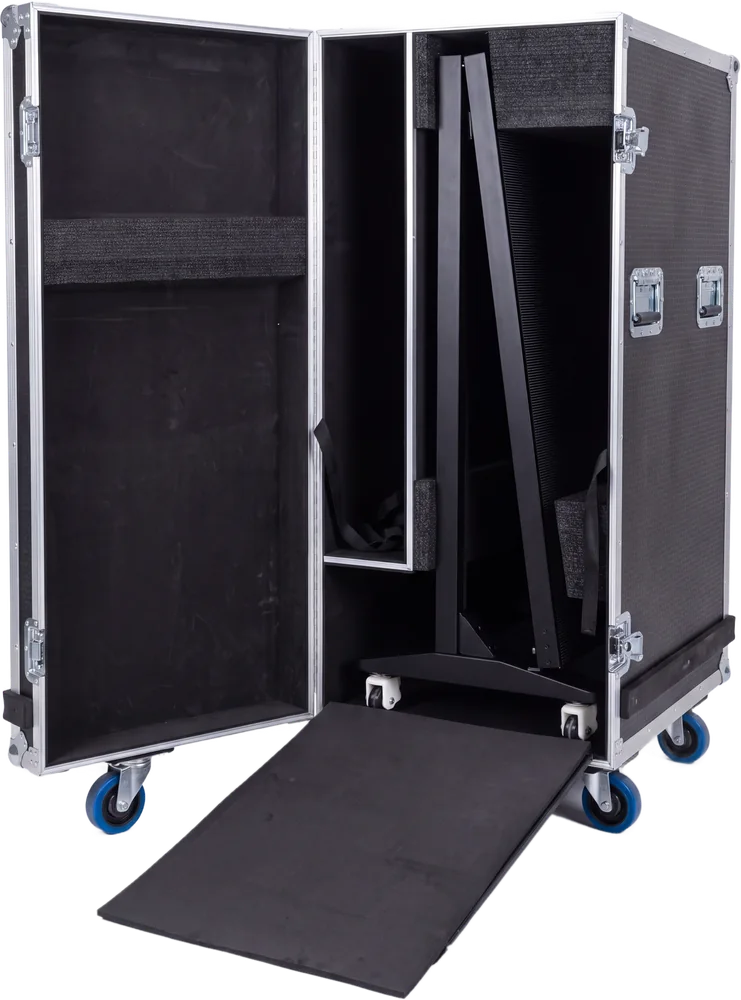 Flight case ouvert avec sa rampe, Fold-Up replié rangé à l’intérieur
